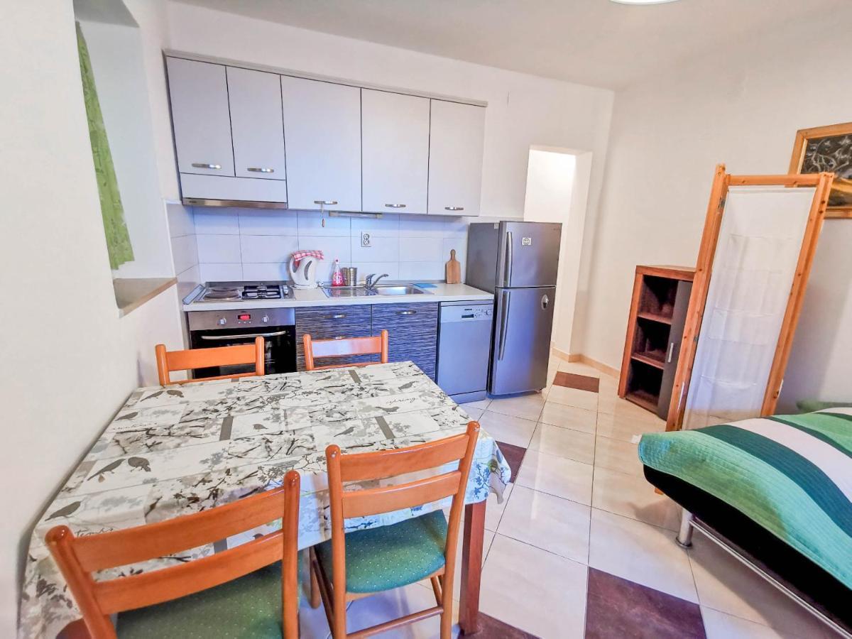 Apartment Vukadin Makarska